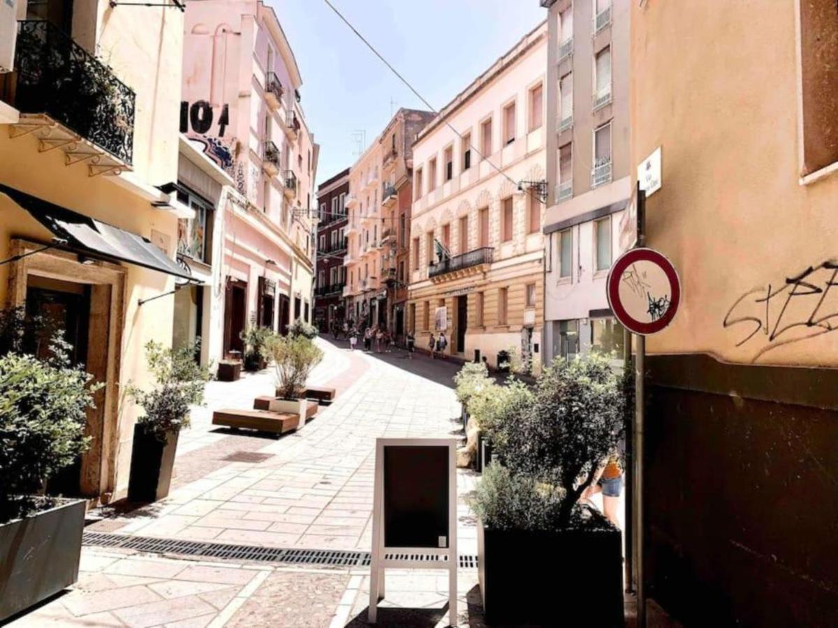 Appartamento Cagliari Centro Con Vista Sul Porto エクステリア 写真